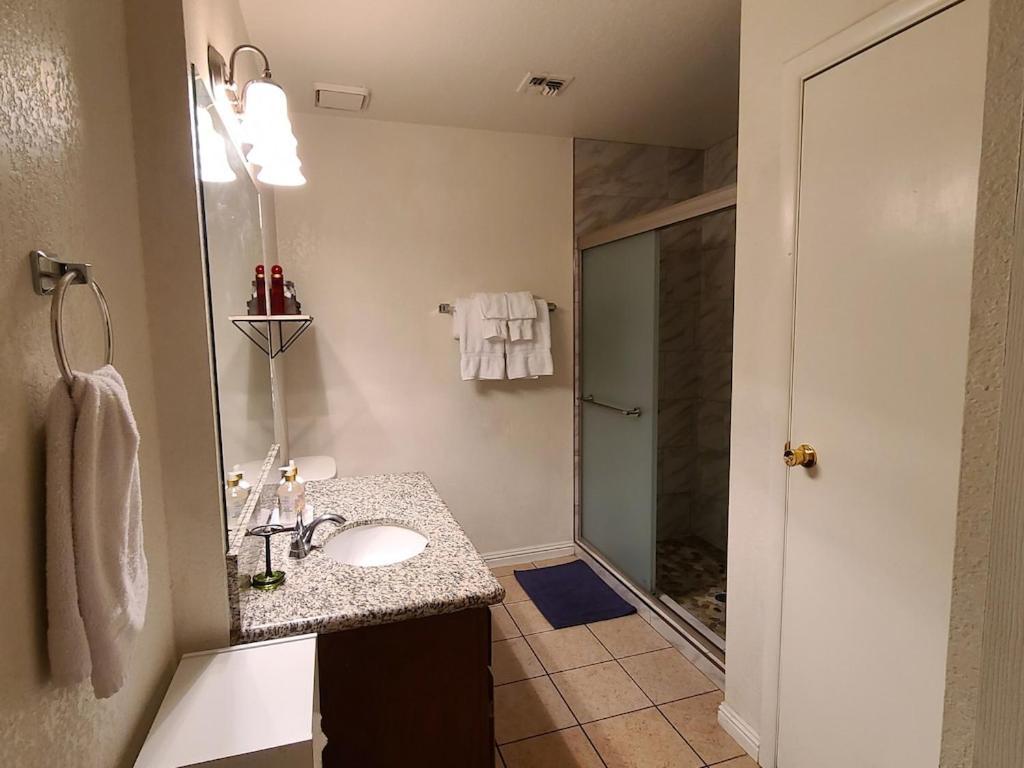 2Bed 1 Bath Condo Near Nellis Afb & The Strip Las Vegas Exterior photo